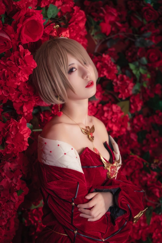 丽塔 红皇后 - 弥音音ww